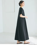 [Light Embossed] Tuck Maxi Dress
