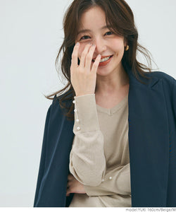 [Markdown] Pearl sleeve embellished v neck knit top