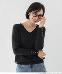[Markdown] Pearl sleeve embellished v neck knit top