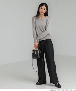 [Markdown] Pearl sleeve embellished v neck knit top